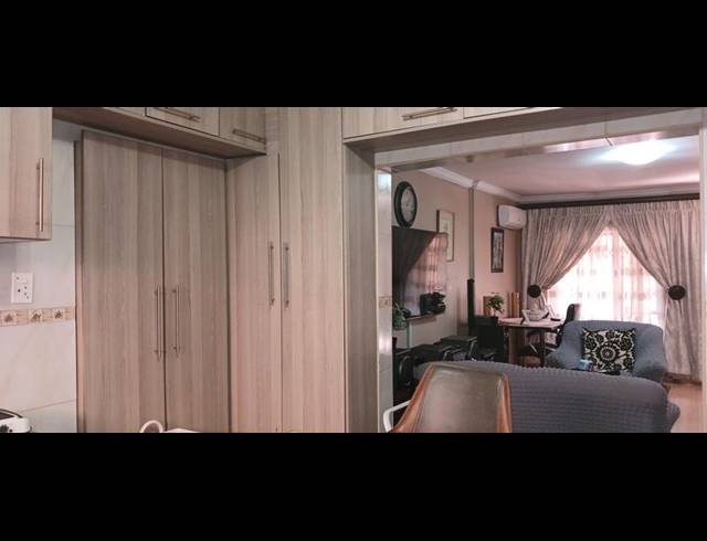 4 BEDROOM HOUSE FOR SALE IN CLAYVILLE